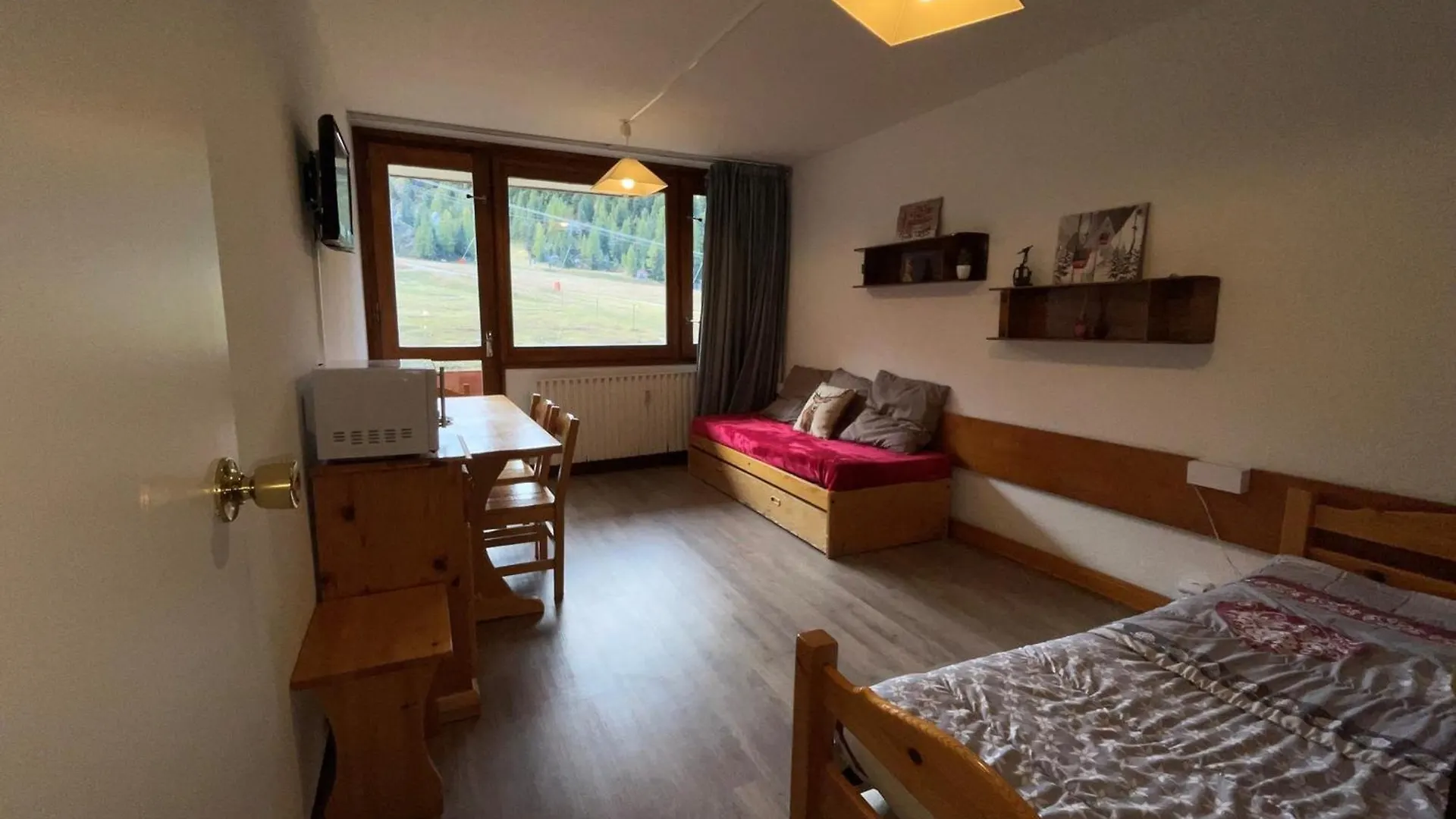 Studio Lumineux Avec Balcon Et Acces Direct Aux Pistes, Casier A Skis - Fr-1-181-2650 La Plagne-Tarentaise 0*,  France